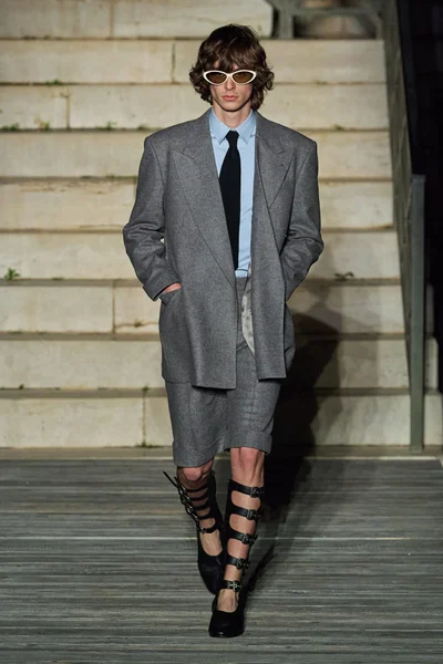 Look 74